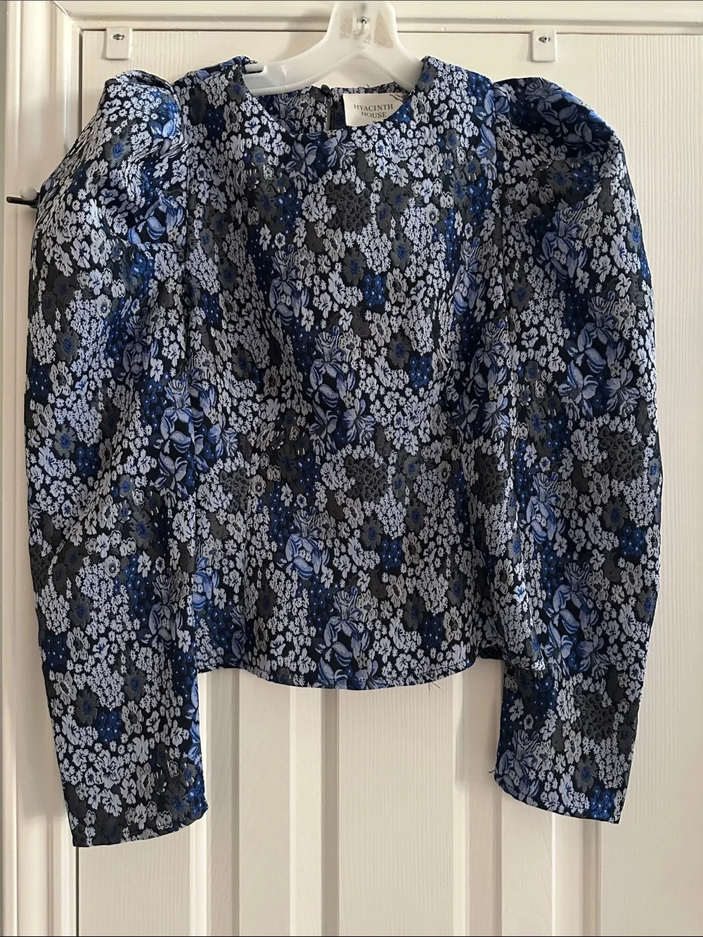 Tuckernuck Hyacinth House Blue Jacquard Priscilla Puff Sleeve Top M Preppy - Picture 2 of 10